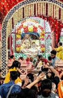 Darshan of Banke Biharilalji and Radhavallabhaji (18 March 2025)